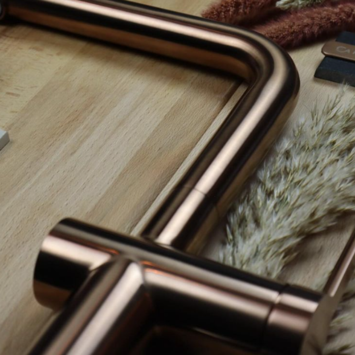 Caressi Copper Line Kitchen Faucet CA1108CO Deck-Mounted 35 mm Tap Hole 4